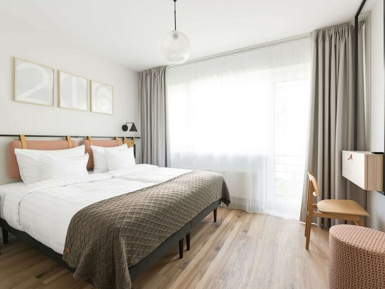 Oru Hub Hotel Tallinn - Handwritten Collection