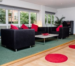 Cool & Chic Hostel