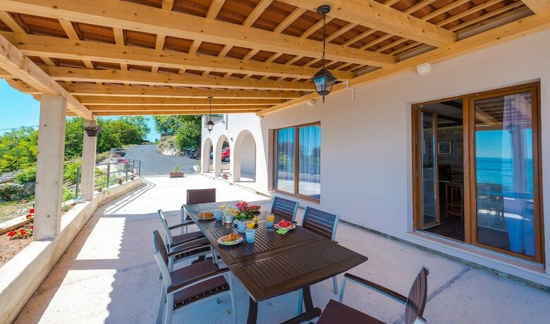 Apartments Villa Made 4U