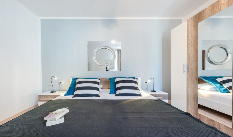 Apartments Villa Made 4U