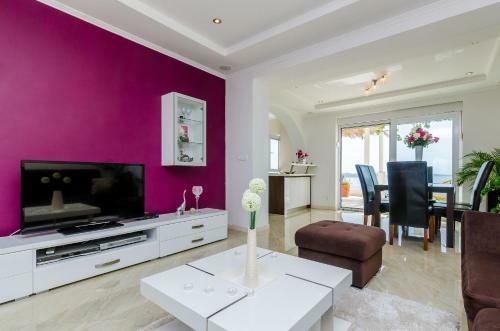Beautiful Sea View Apartment