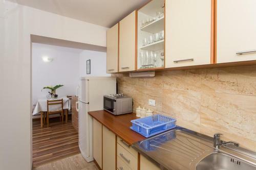 Apartment Mlini 8985a