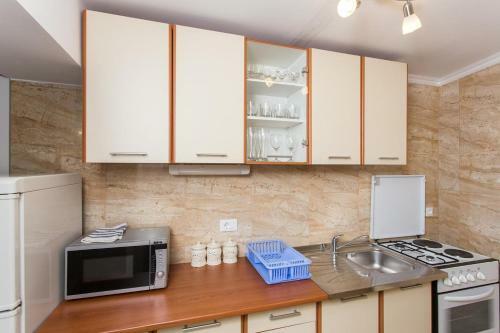 Apartment Mlini 8985a