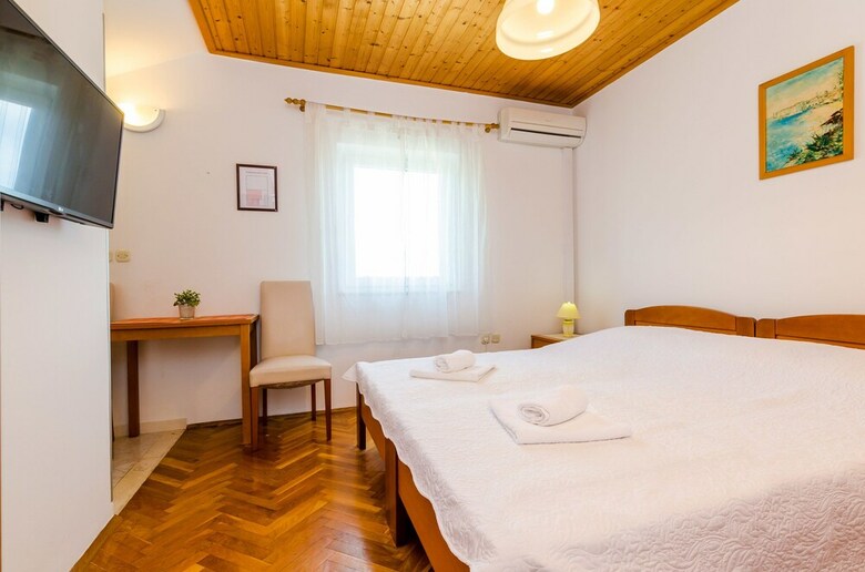 Apartments Mali Paradiso