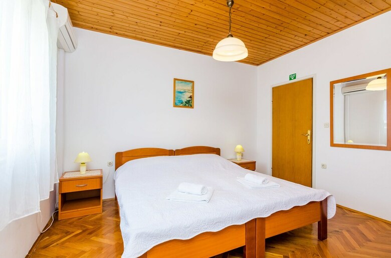 Apartments Mali Paradiso