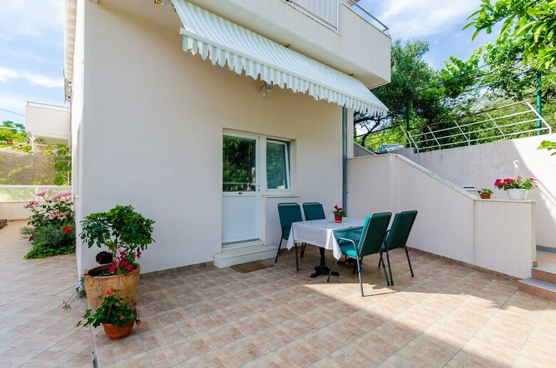 Apartments Mali Paradiso