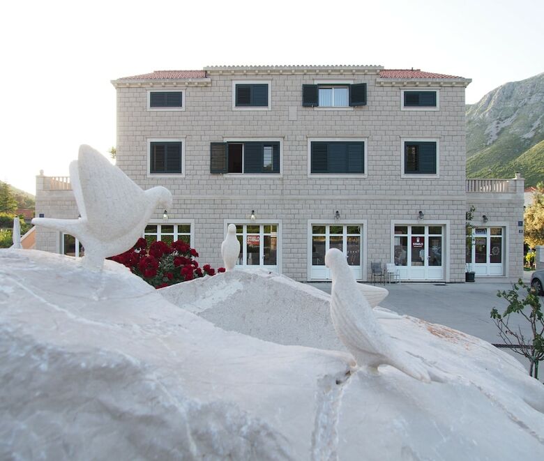 Apartamentos Guest House Dubelj