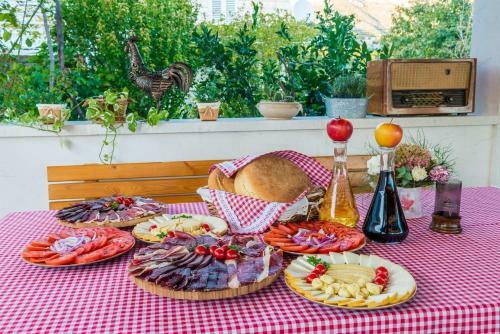 Villa Eco Food House