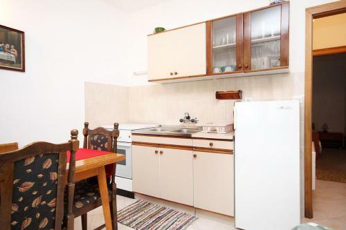 Apartments By The Sea Brgulje (molat) - 6243