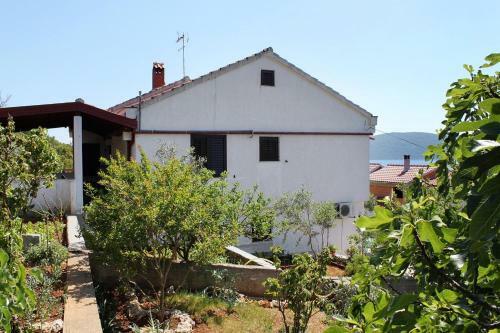 Apartments By The Sea Brgulje (molat) - 6243
