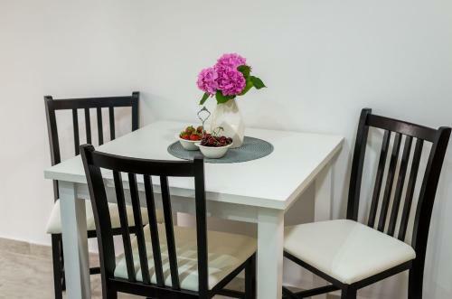 Mata Family Apartments