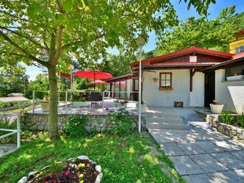 Apartment Branka.1