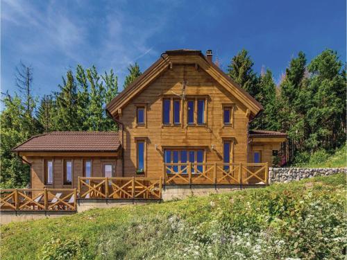 Three-bedroom Holiday Home In Mrkopalj