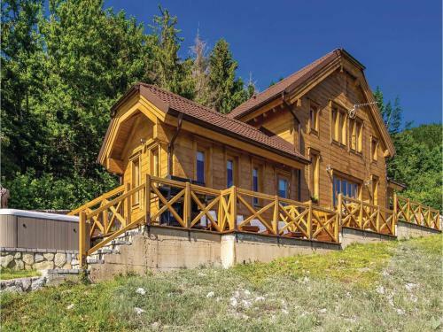 Three-bedroom Holiday Home In Mrkopalj