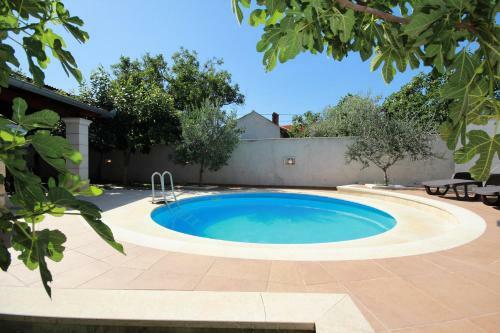 Holiday Home Ambrozio