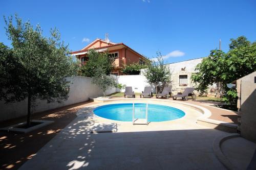 Holiday Home Ambrozio