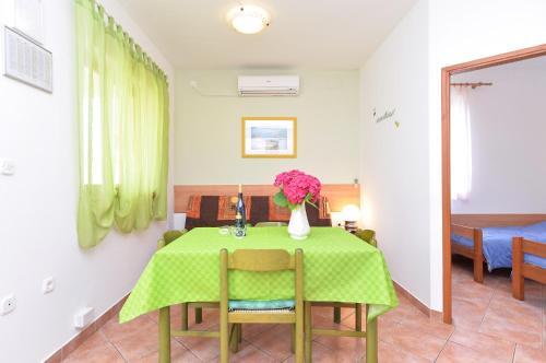 Apartments Denis 344