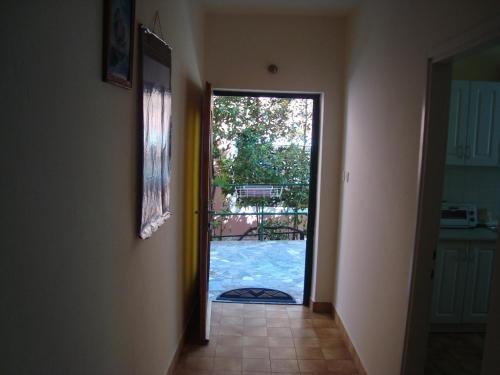 Murter Apartment Sleeps 6