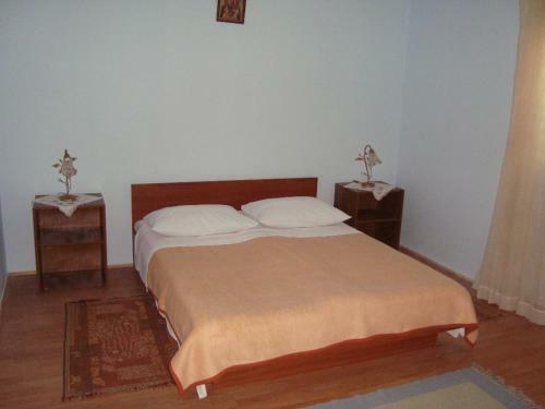 Murter Apartment Sleeps 6