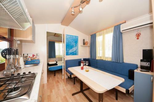 Apartamentos Holiday Home Robinzon