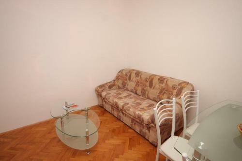 Family Friendly Seaside Apartments Preko (ugljan) - 8232
