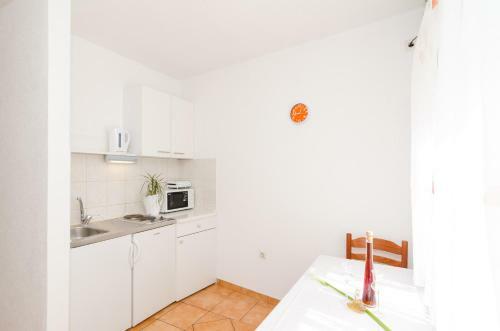 Apartments Matana Chano