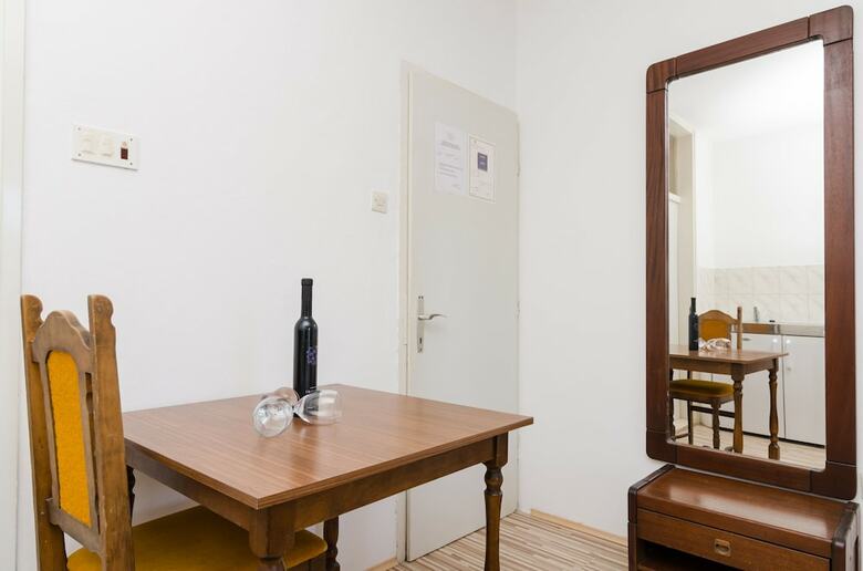 Hostal Rooms Ogigija