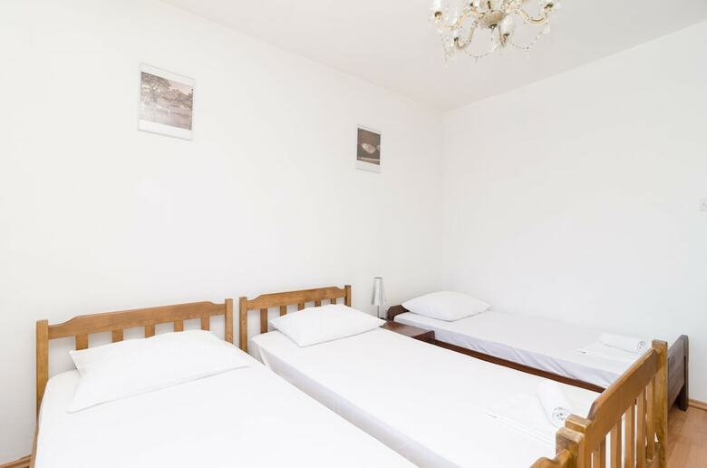 Hostal Rooms Ogigija