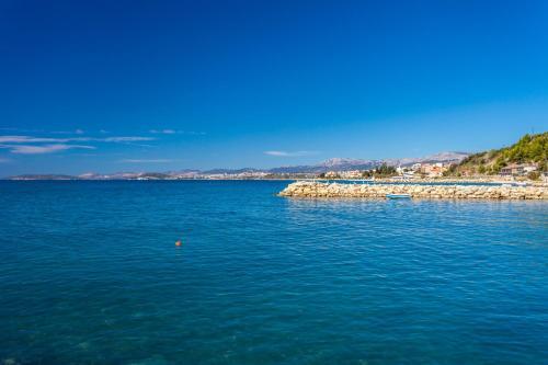 Beach Apartment Podstrana 2