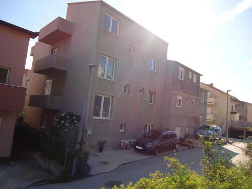 Apartments With A Parking Space Podstrana (split) - 11802