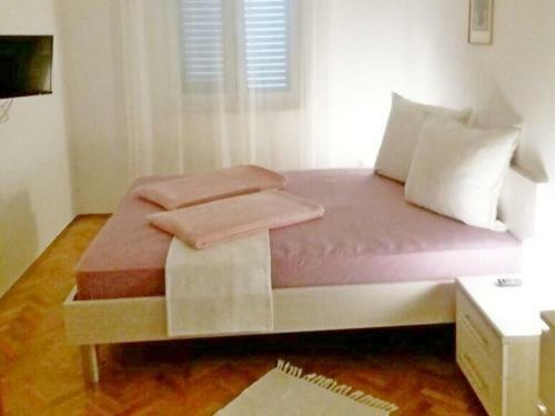 Hostal Apartments Mladenka