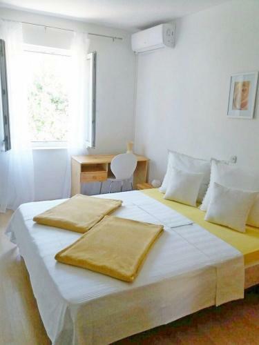 Hostal Apartments Mladenka