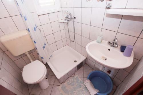 Hostal Apartments Adna