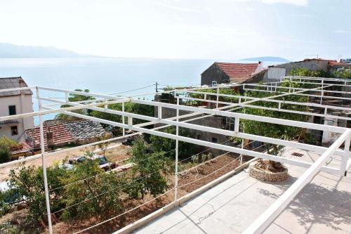 Apartments By The Sea Brist (makarska) - 9674
