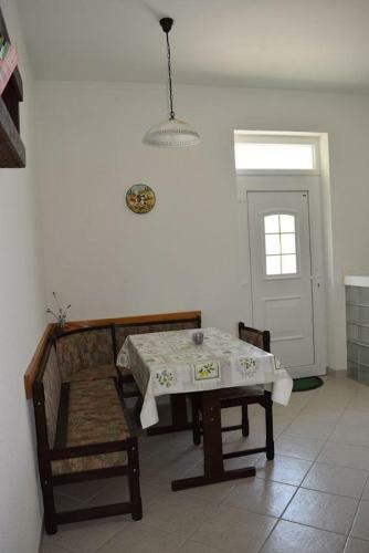 Apartment Plomin Luka 7659b