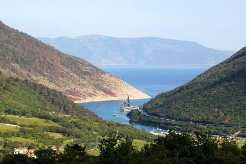 Apartment Plomin Luka 7659b