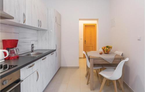 One-bedroom Apartment In Ploce