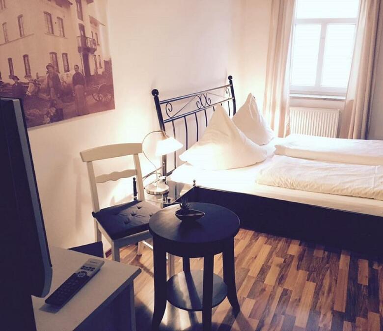 Hostal Dorfsch�nke