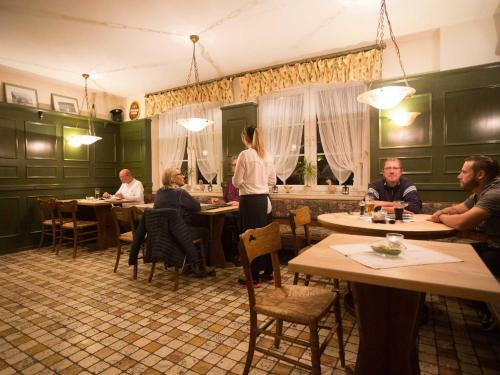 Hostal Hotel Zur Stemmer Post