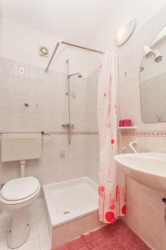 Miran Apartments Pisak