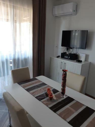 Apartments By The Sea Pirovac (sibenik) - 16095