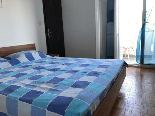 Apartment Pirovac 6447a