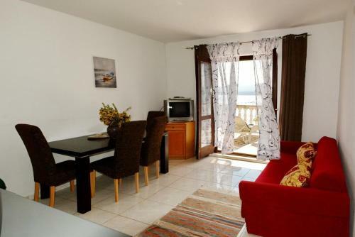Apartment Pirovac 6447a