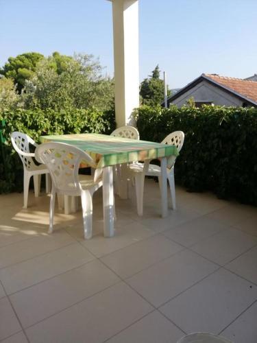 Apartment Pirovac 16274a