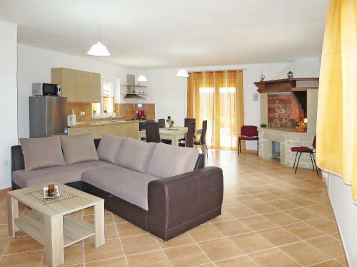 Holiday Home Haus Antoni (ipc106)