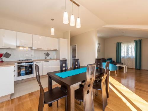 Holiday Home Marijanka For 4 Persons