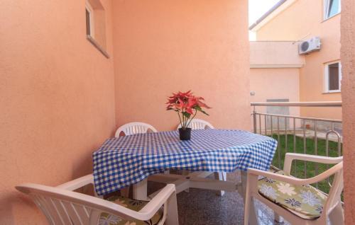 Apartments Edin 1359