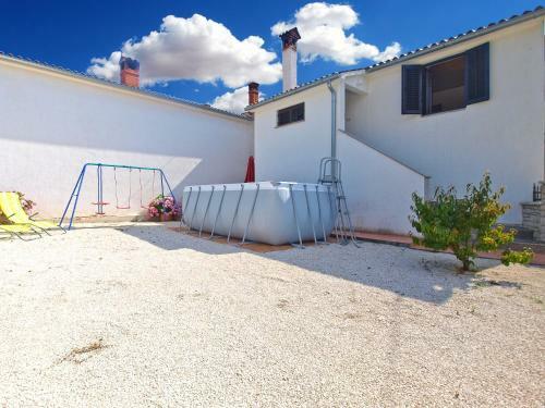 House Sandra 1430