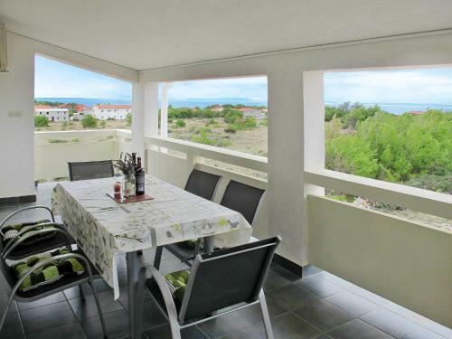 Apartment Haus Mira (vir122)