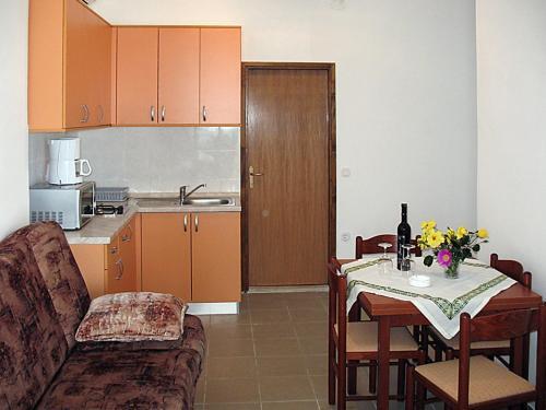 Apartment Haus Branimir (vir109)